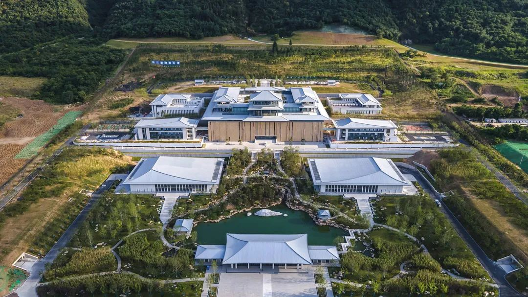 施工现场直击：一座商业综合体的弱电工程为何被迫返工